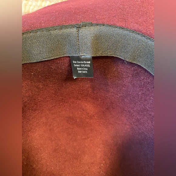 Francesca’s Bohemian Felt Purple Hat With Bow Detail NWT - Picture 5 of 7